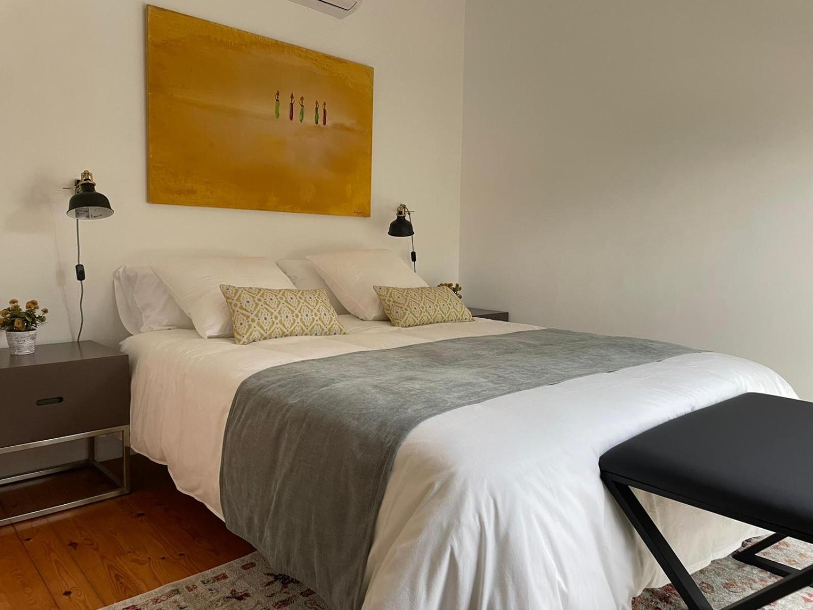 Apartamentos Ciudad Santiago Santiago de Compostela Rum bild