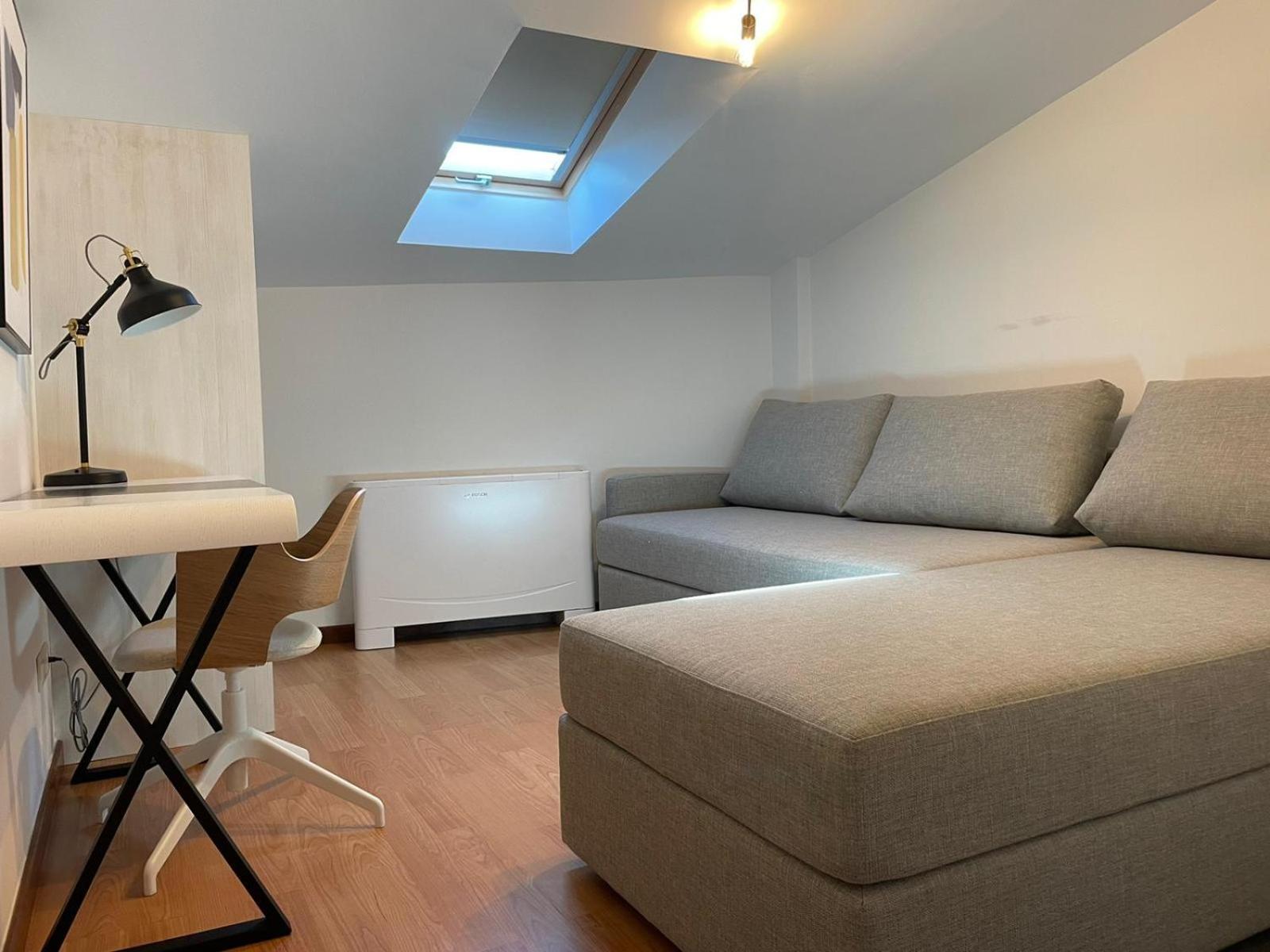Apartamentos Ciudad Santiago Santiago de Compostela Rum bild