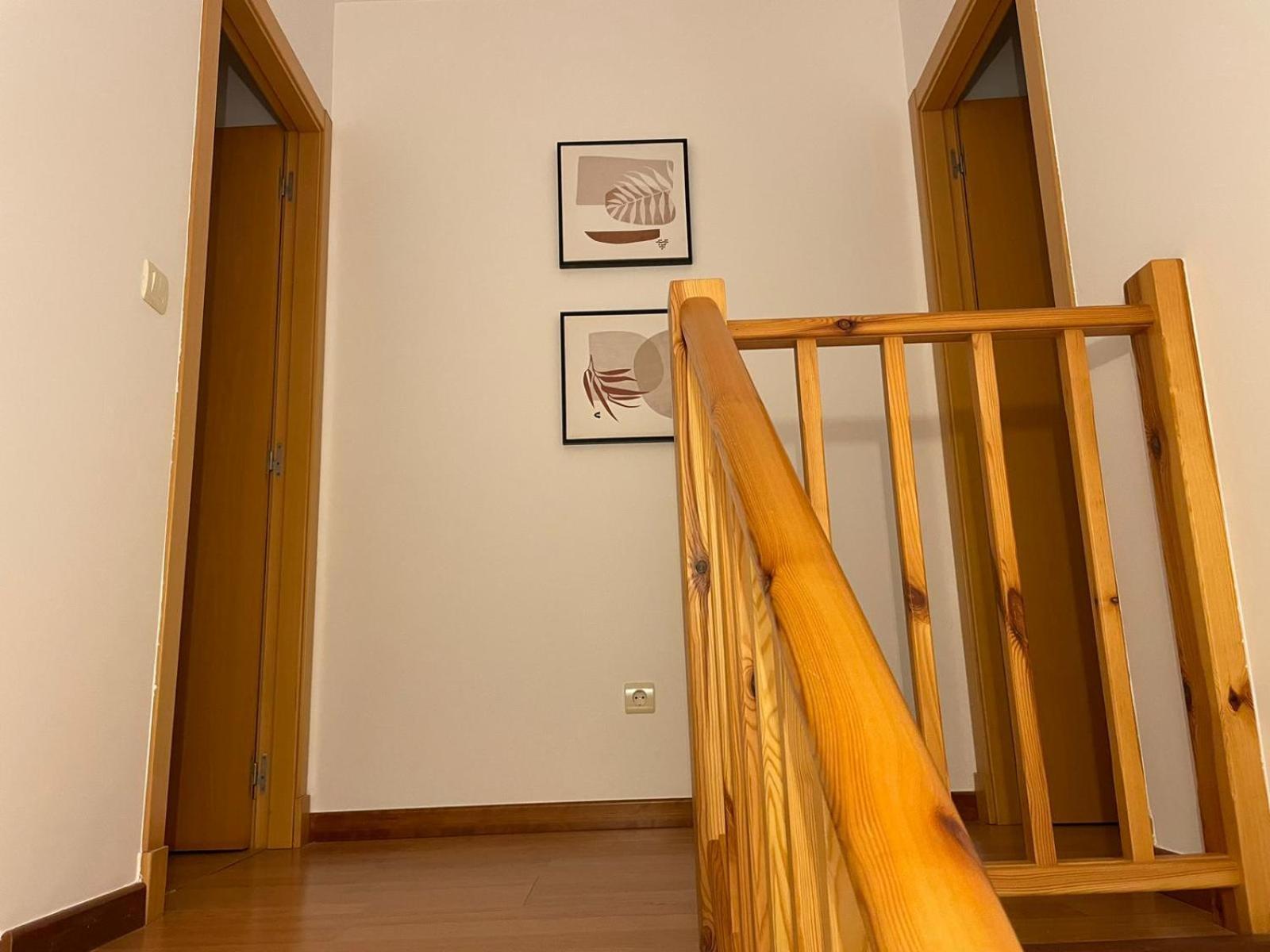 Apartamentos Ciudad Santiago Santiago de Compostela Rum bild